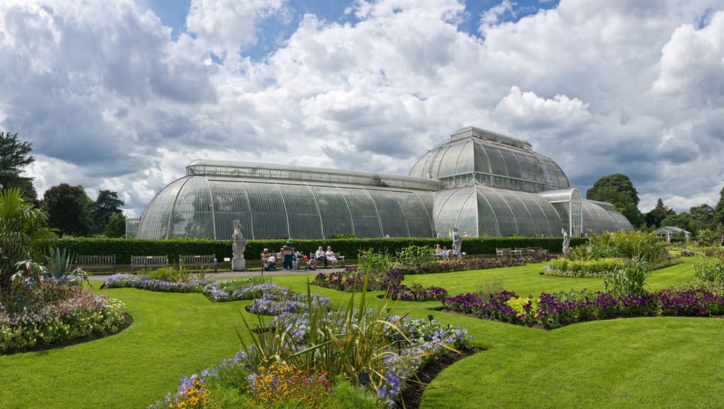 Kew Gardens Palm House Londres