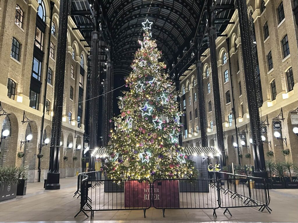 arbol de navidad tower bridge
